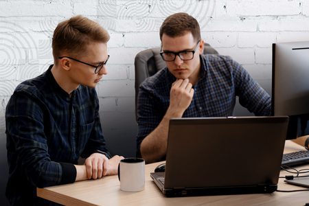 مشکلات نرم‌افزاری در دستگاه‌های کامپیوتری (راه حل ‌های جامع برای کاربران)